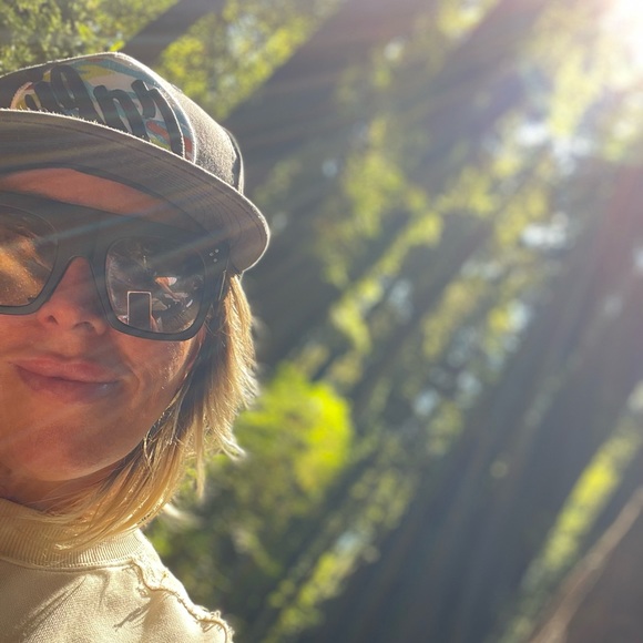 Meet your Posher, Chandie - Picture 2 of 6